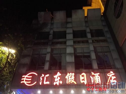 ��ҫ6 Plus�ԱȻ�ΪMate7ȫ�����⣺˭������MX4 Pro��󾢵У�