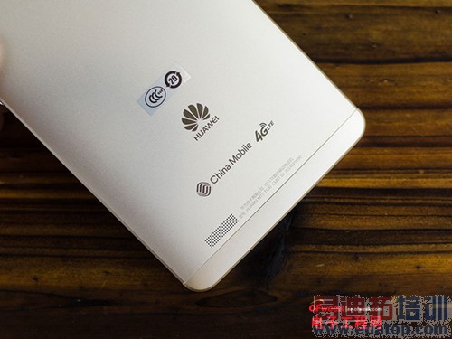 ��ҫ6 Plus�ԱȻ�ΪMate7ȫ�����⣺˭������MX4 Pro��󾢵У�