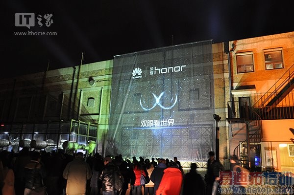 ��Ϊ��ҫ6 Plus���ֳ����飺���ֵ�ǿ ��iPhone6 Plusק����ͼ��