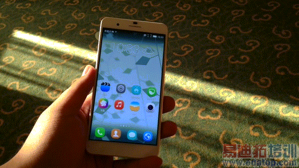 ��Ϊ��ҫ6 Plus���ֳ����飺���ֵ�ǿ ��iPhone6 Plusק����ͼ��