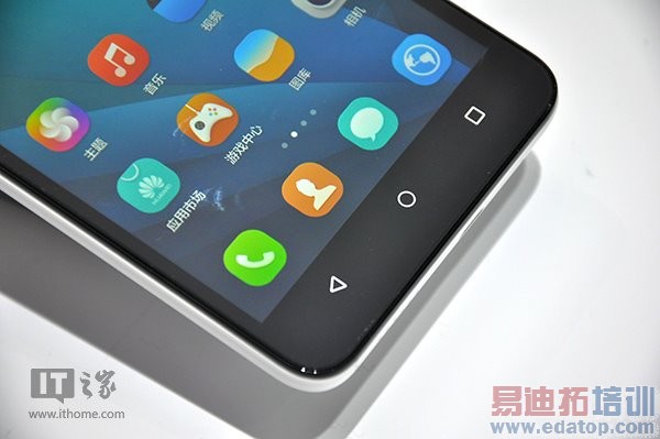 ��Ϊ��ҫ6 Plus���ֳ����飺���ֵ�ǿ ��iPhone6 Plusק����ͼ��