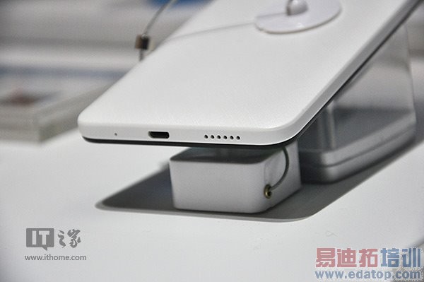 ��Ϊ��ҫ6 Plus���ֳ����飺���ֵ�ǿ ��iPhone6 Plusק����ͼ��