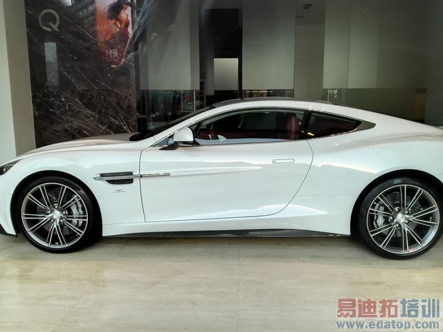 ��Ϊ��ҫ6 Plus�ײ⣺��˼����925/˫����ͷ ��ж���һ����