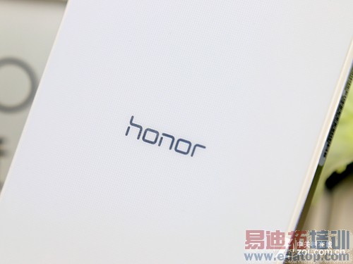 ��Ϊ��ҫ6 Plus�ײ⣺��˼����925/˫����ͷ ��ж���һ����