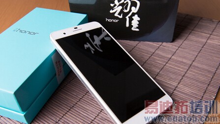 ��������ʷ��ǿ������ҫ6Plus ȫ��λ���� �걬����4Pro ����ƻ��6 Plus