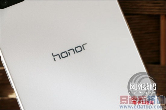 荣耀6 Plus真机首发评测+图赏:1999双摄像头 MX4 Pro/iPhone6颤抖了吗?