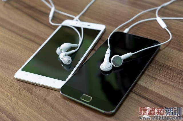 ̸ֻ���ʺ�HiFi��vivo X5Max VS ����MX4Pro �ļҸ�ǿ��