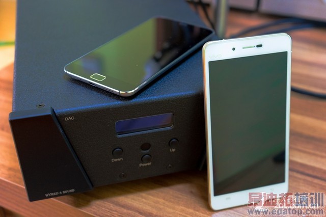 ̸ֻ���ʺ�HiFi��vivo X5Max VS ����MX4Pro �ļҸ�ǿ��