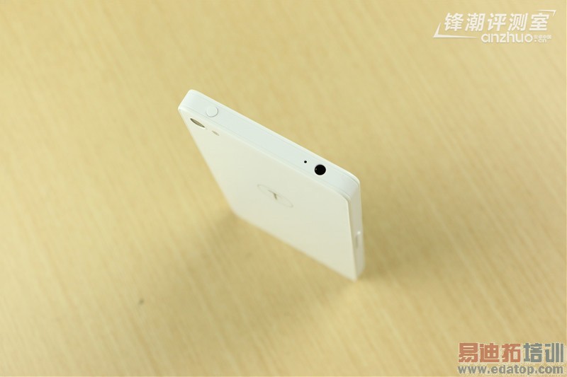 �����ֻ�Smartisan T1��ɫ���������飺�Ҽ�����������ɫ�ֻ�