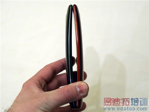 LG G Flex2�������飺����С��5������810 �ܷ־�������MX4