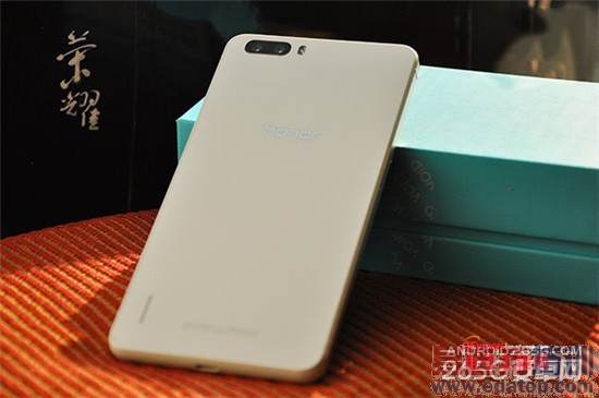 ��ҫ6Plus/��ΪMate7���� �й�