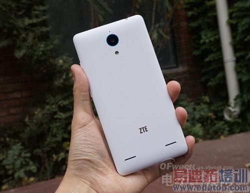 魅蓝Note对比中兴V5 max详细评测:千元新标杆 红米Note江山不保?