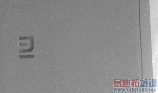 С�ױʼǱ�������ع⣺�����ƻ����MacAir �ۼۺܸ���