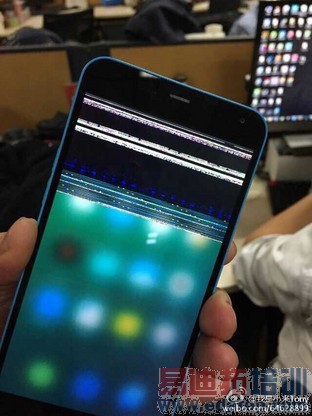 ���ˣ�����Note�¾�ƻ�� С��5ײ��HTC 