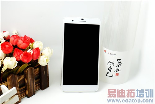 仿生双镜华为荣耀6 Plus深度体验:海思