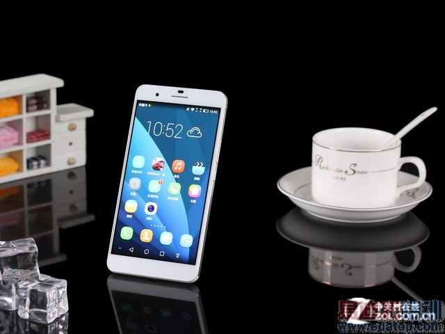 ��ҫ6 Plus ����MX4 Pro���Σ����˵�����ֻ���ǿ�����̵㣡����ͼ��