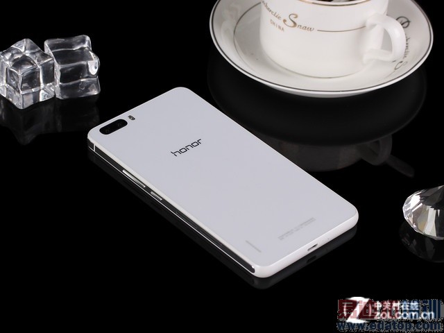 ��ҫ6 Plus ����MX4 Pro���Σ����˵�����ֻ���ǿ�����̵㣡����ͼ��