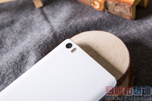 �Իͳ��֣�С��noteǿ�Ƶǳ���������ҫ6 Plusһ�����£�����ȫ������