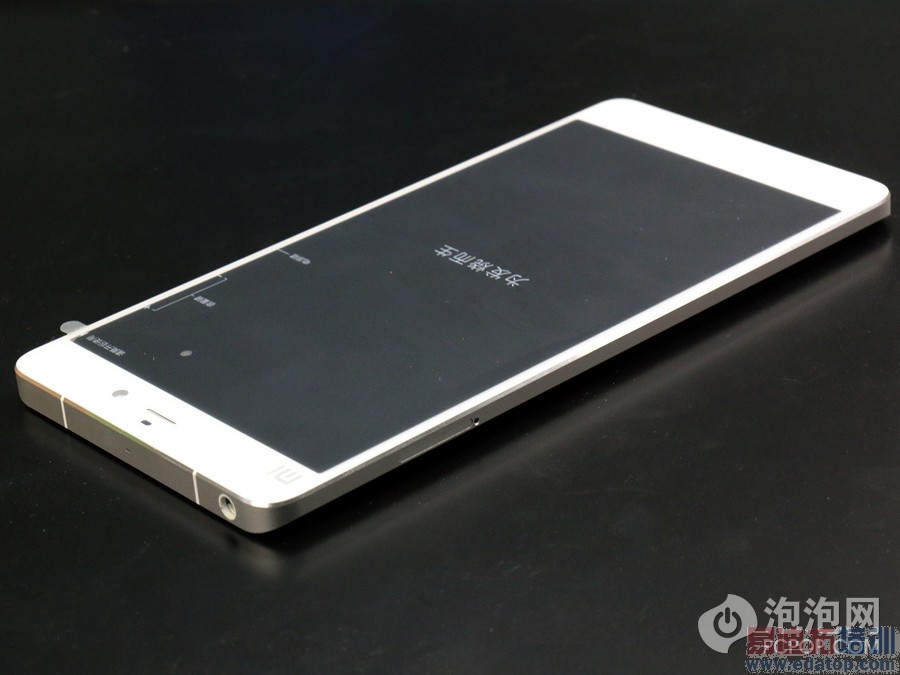 小米note全网首次开箱图赏:双面曲面玻璃2299元起 最好看的小米