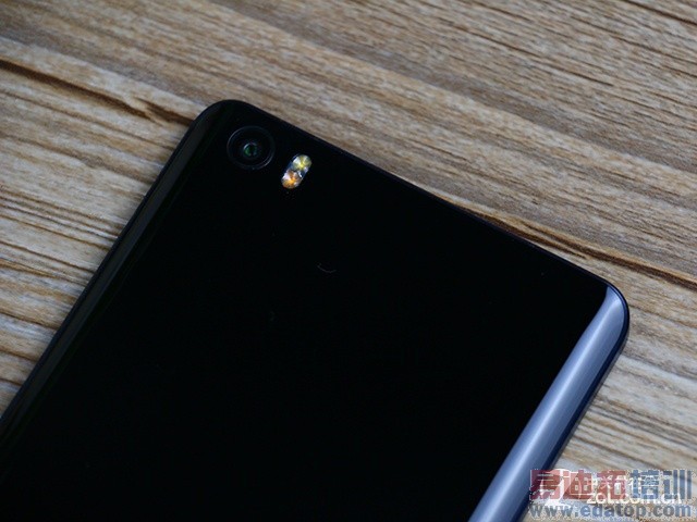 小米Note评测:骁龙810辗压大神X7 2299火拼华为荣耀6 Plus