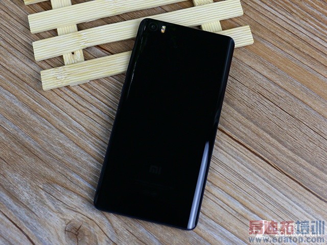 小米Note评测:骁龙810辗压大神X7 2299火拼华为荣耀6 Plus