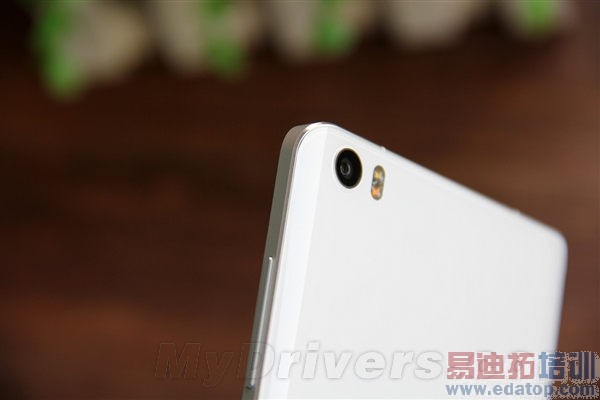 С��Note����ͼ�ͣ���۶ԱȲ���iPhone 6 Plus