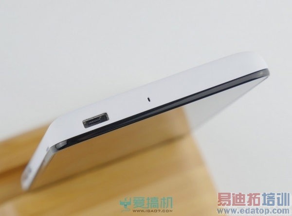 红米2全面测评:小米家族小米2s、红米note小米4横向对比