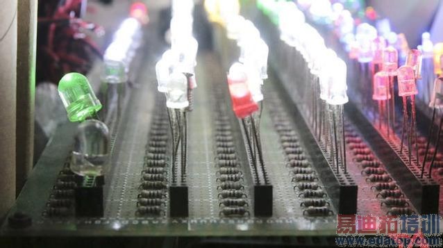 ��ͼ�ġ�̽�ػ�ǿ������ý���е��й�Ӳ������