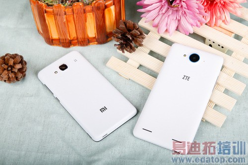 ����V5S&�����ֻ�2�Ա� ��������