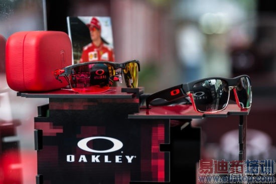 ��ɫ���˵�Ұ�ģ�Intel��CES֮��