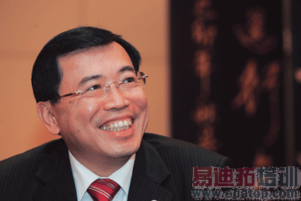 ������չ�Palm TCL�ֻ�5���ڳ�����ǰ��