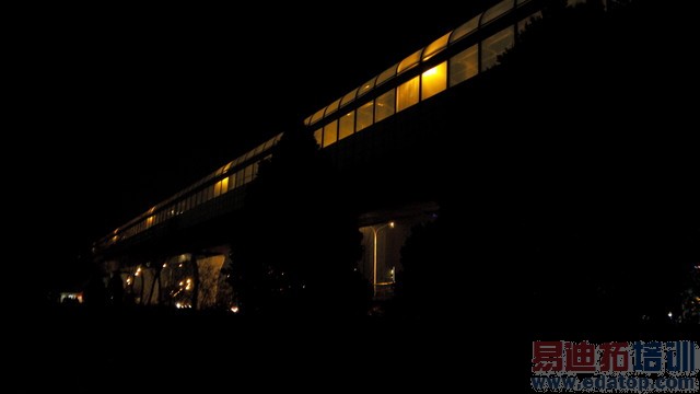 ����X7�Ա�����MX4 Pro���⣺�����콢�Ծ� ԼսС��5�����ع⣩