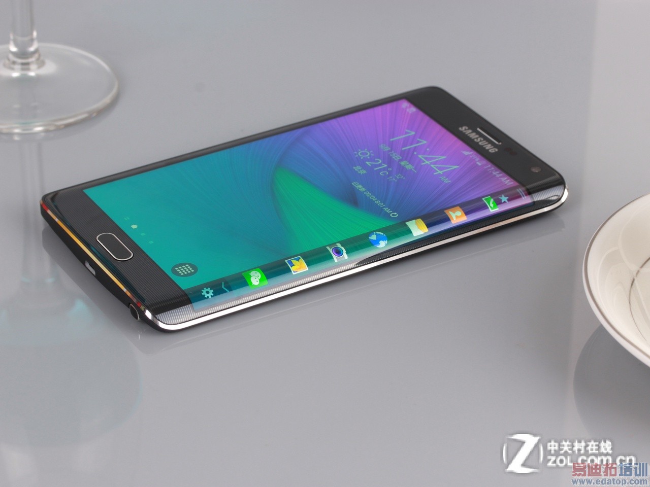 ��ΪMate7��Ҫƴ�ˣ�����810�ж�ǿ��4GB�ڴ��ж��ͣ�����ͼ��