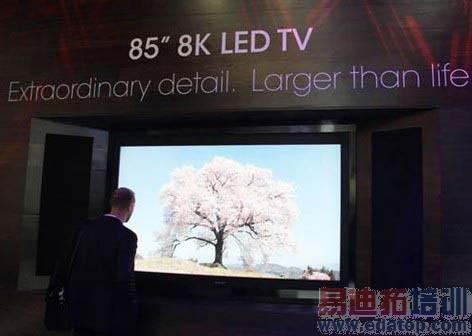 ����8K����