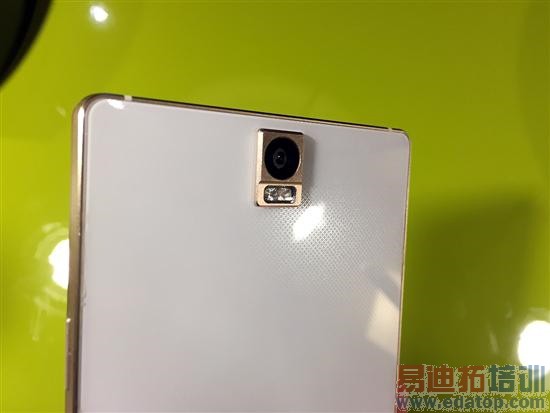 ���ɴ���X7������������MT6595�����ܷ��� 1599��ƴС��4/MX4