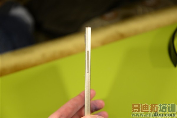 ���ɴ���X7������������MT6595�����ܷ��� 1599��ƴС��4/MX4