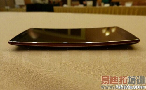 LG G Flex 2����������+ͼ�ͣ���ͨ����810о�걬��ҫ6 Plus/����MX4 Pro