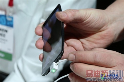 LG G Flex 2����������+ͼ�ͣ���ͨ����810о�걬��ҫ6 Plus/����MX4 Pro