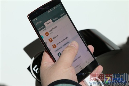 LG G Flex 2����������+ͼ�ͣ���ͨ����810о�걬��ҫ6 Plus/����MX4 Pro