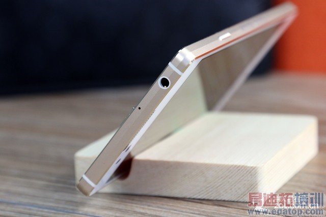 ����콢����MT6595�˺˿��45680�֣�����X7��ȫ�����������ͼ��