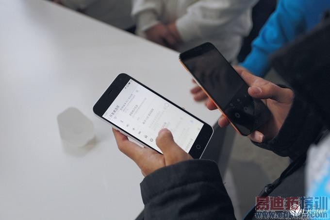 魅蓝新品上手体验:联手海尔699秒杀红米2+美的?