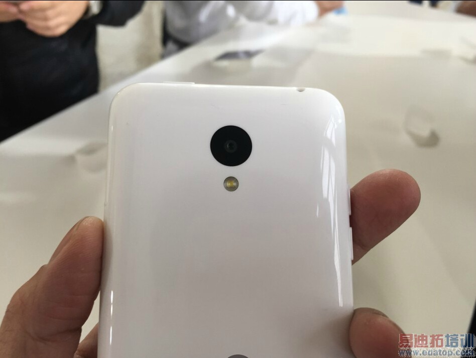 5��699Ԫ�����»�8G����Ϣ���� ���ֳ����ʵ�ĸ���ͼ��