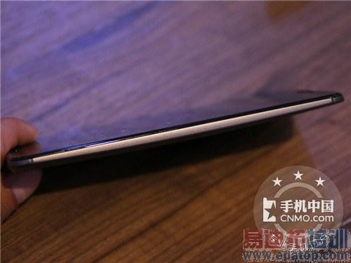 Moto X Pro�Ա�����MX4 Pro��iPhone6 Plus���ͼ�ͣ�