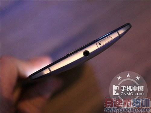 Moto X Pro�Ա�����MX4 Pro��iPhone6 Plus���ͼ�ͣ�