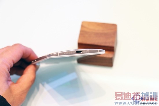 最佳安卓机回归 新Moto X国行版简评