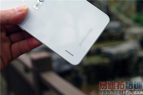 ��ҫ6 Plus������ ��ˮս�����˹˭���滪Ϊ��