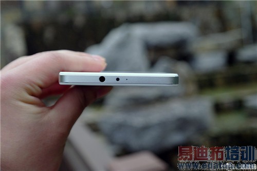 ��ҫ6 Plus������ ��ˮս�����˹˭���滪Ϊ��