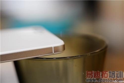 ��Ϊ��ҫ6 Plus���ʹ�ñ��棺Moto X/С��Note̫�ۣ�