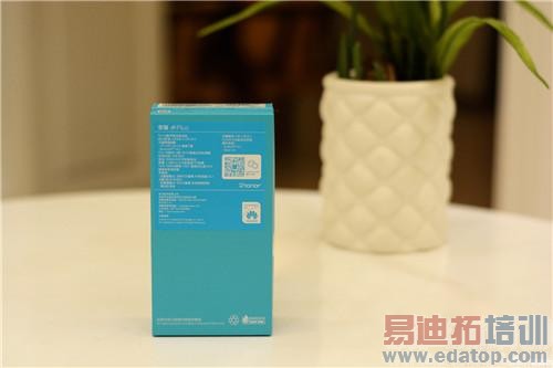 ��Ϊ��ҫ6 Plus���ʹ�ñ��棺Moto X/С��Note̫�ۣ�