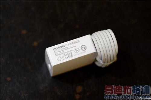 ��Ϊ��ҫ6 Plus���ʹ�ñ��棺Moto X/С��Note̫�ۣ�